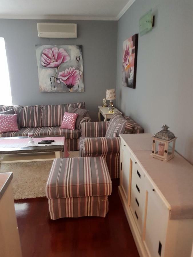 Cozy Apartment In Ровінь Екстер'єр фото