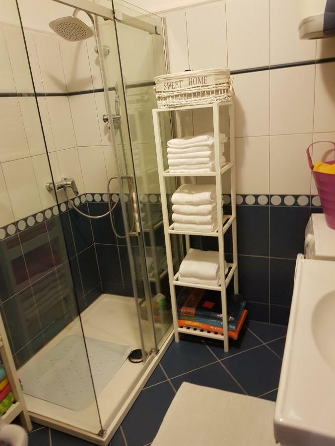 Cozy Apartment In Ровінь Екстер'єр фото
